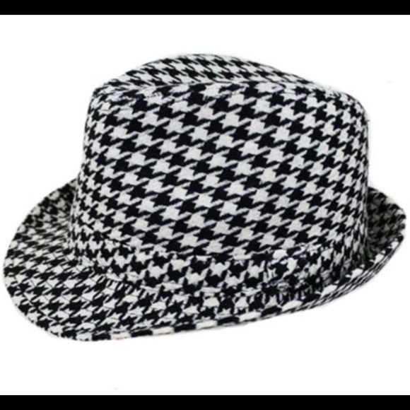Cute hound too hat